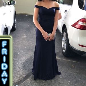 NAVY BLUE PROM GOWN
